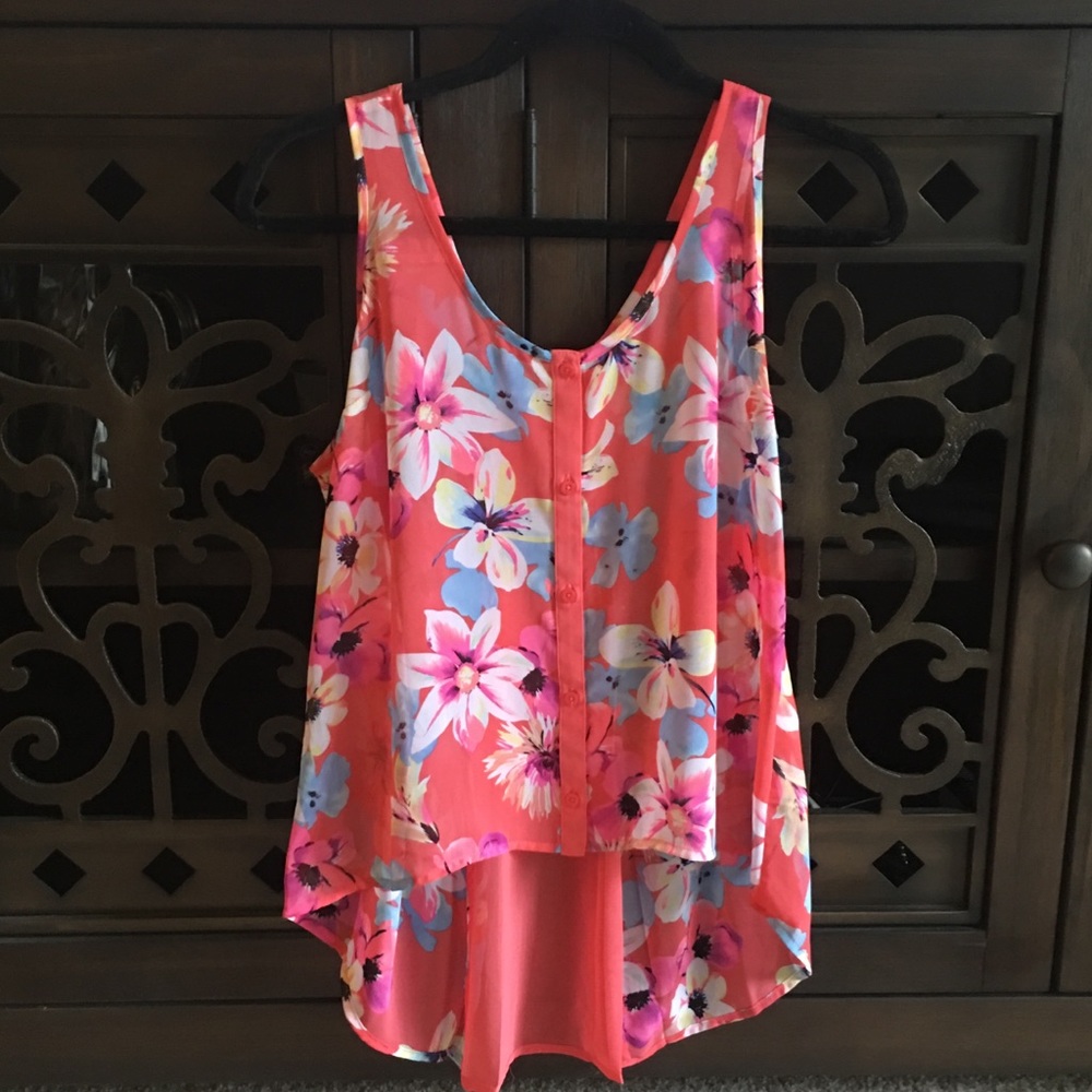 🥳HP🎉 Lovely Floral Layered Tank Top Size M